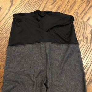 Isabel Maternity Gray Leggings